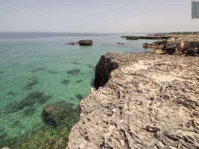 Il mare per� tutt�a un tratto diventa cristallino e assume tinte �fiabesche�, che vanno dal verde all�azzurro